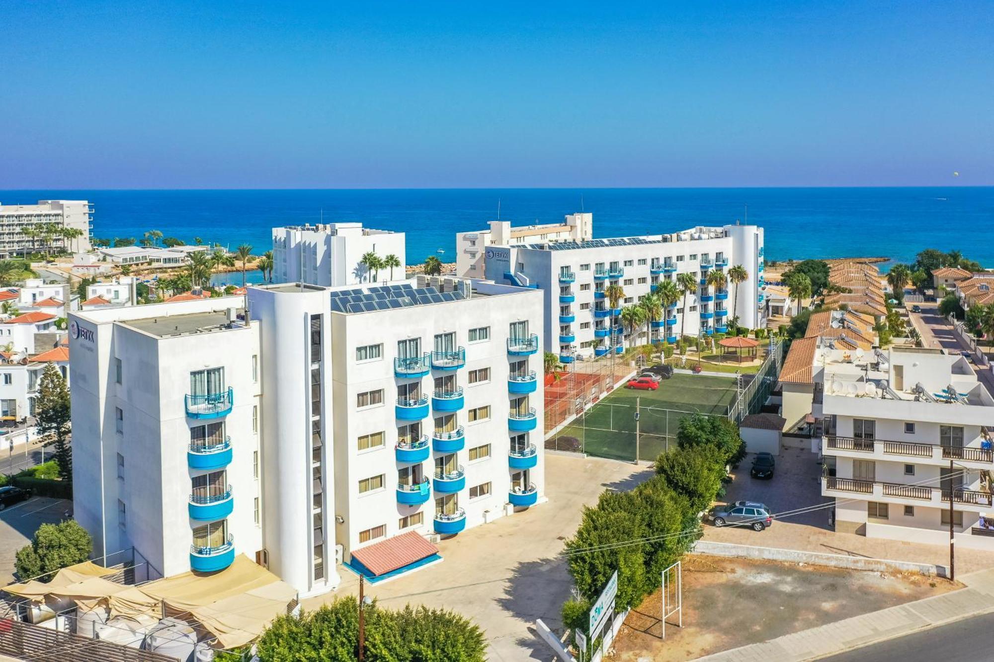 Tetyk Hotel Pernera Exterior foto
